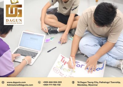 Learning beyond textbooks 📚✨